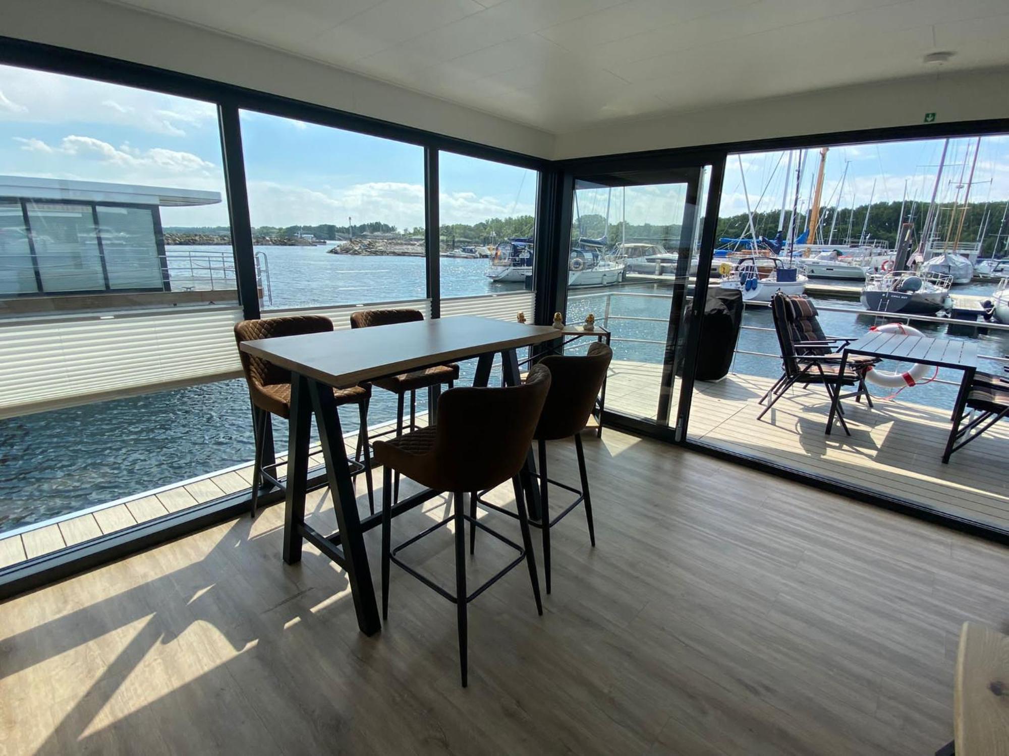 Urlaub Auf Dem Wasser Mit Einmaligen Ausblick - Well Hausboote Boltenhagen 10 Экстерьер фото